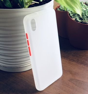 Чехол Matteframe для Xiaomi Redmi 7A бампер матовый противоударный Белый